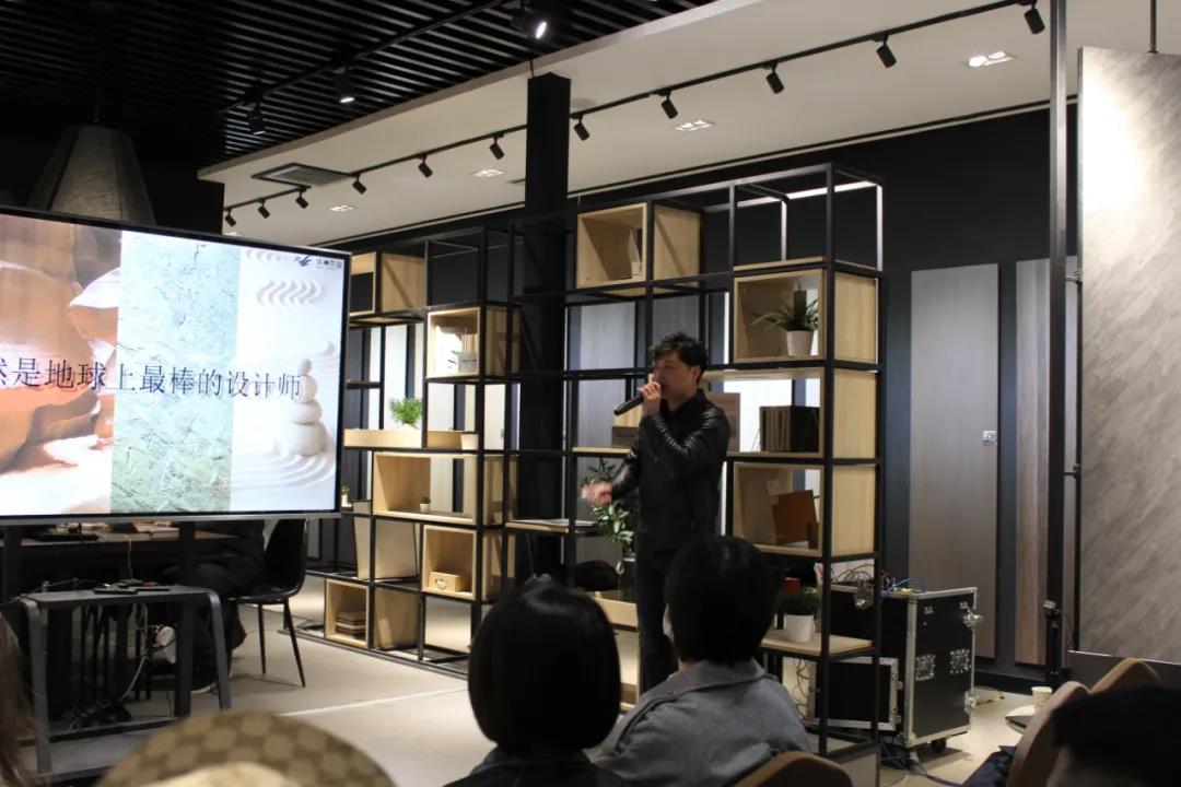 恭喜！華洲木業(yè)（陜西）運(yùn)營中心首航儀式暨供應(yīng)鏈賦能模式發(fā)布會圓滿舉辦！(圖7)