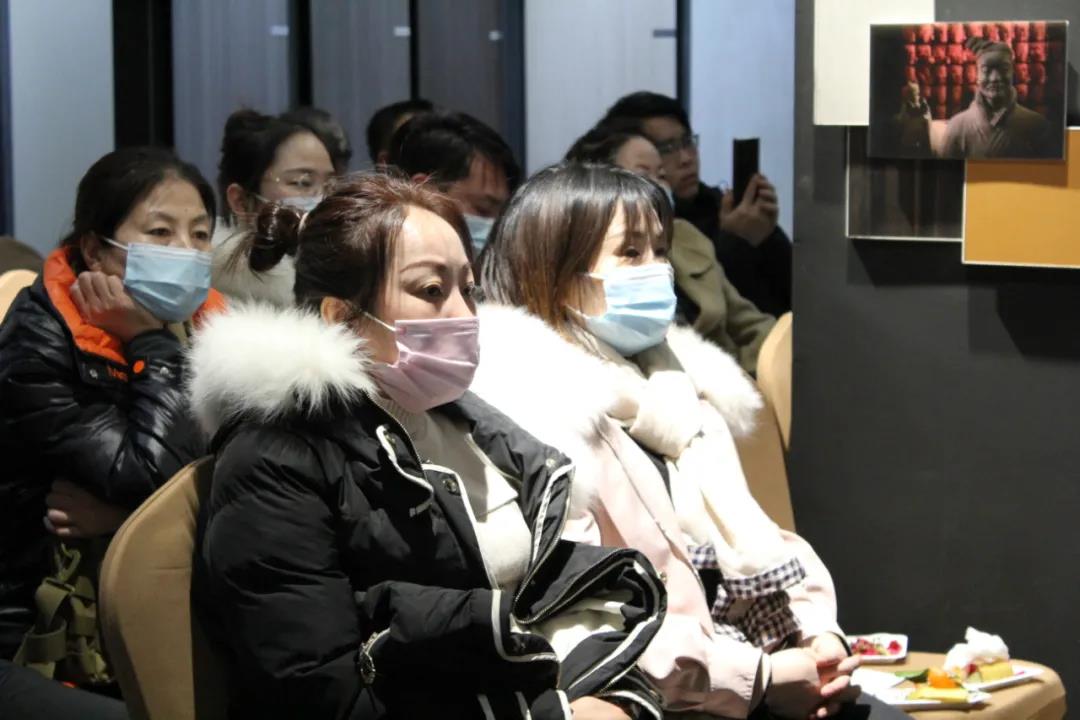 恭喜！華洲木業(yè)（陜西）運(yùn)營中心首航儀式暨供應(yīng)鏈賦能模式發(fā)布會圓滿舉辦！(圖11)